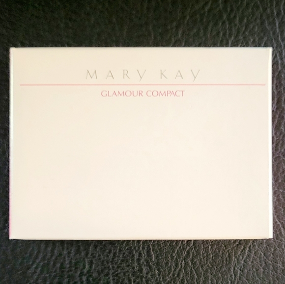 NIB Vintage Mary Kay Glamour Compact 0101 for eyes, lips, blush, powder. Labels - Picture 2 of 12